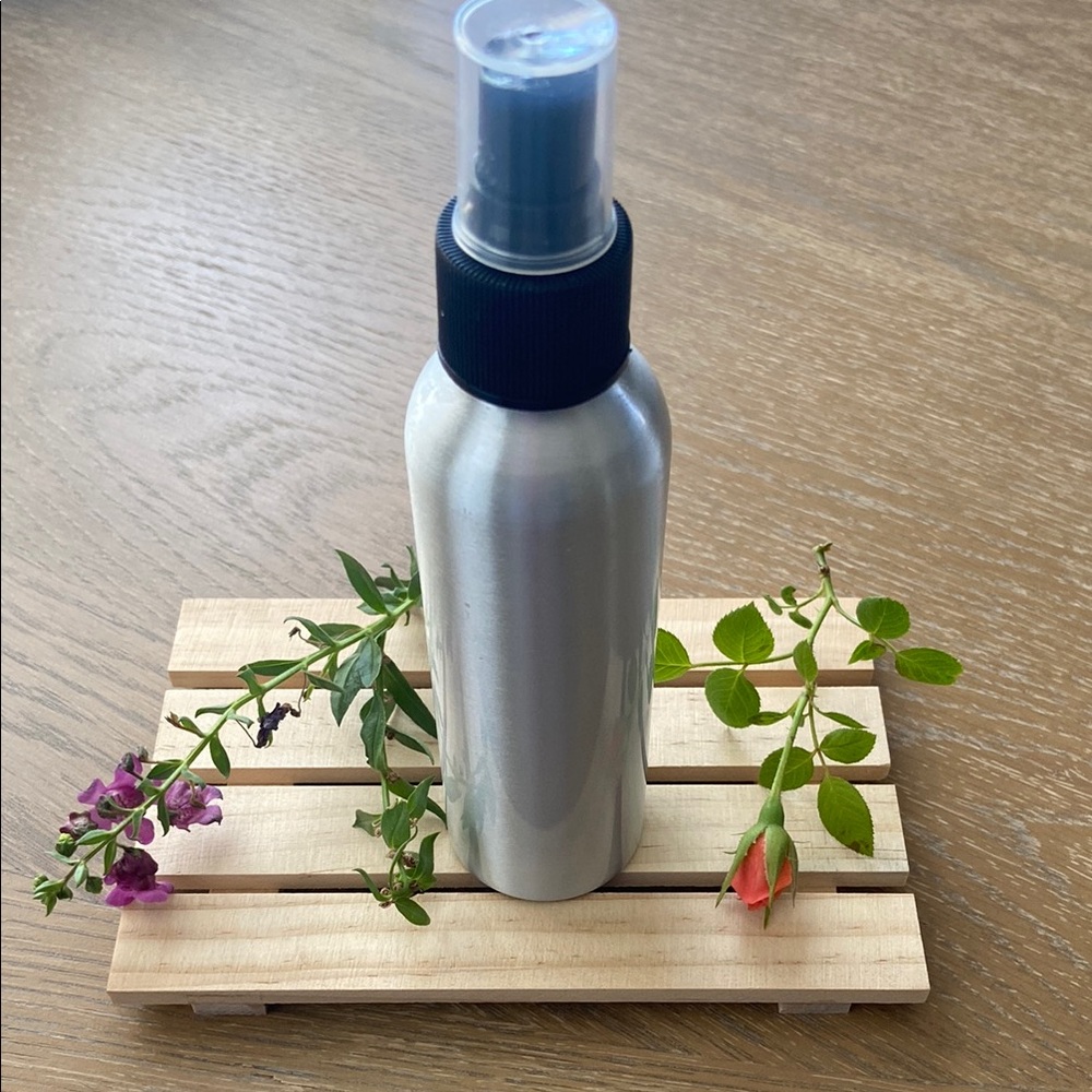 Room & Linen Spray / Plumeria & Vanilla Room & Linen Spray non toxic / Hand made